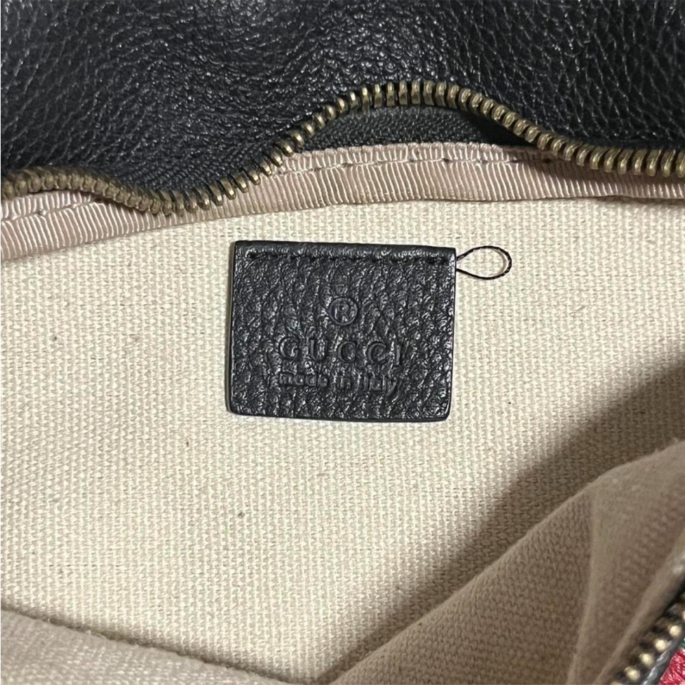 Gucci Leather Crossbody Bag - Picture 5 of 8